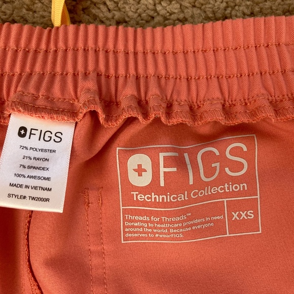 Figs Coral Catarina XXS and Yola XXS Regular Waist / Length Scrub Set - Picture 9 of 9